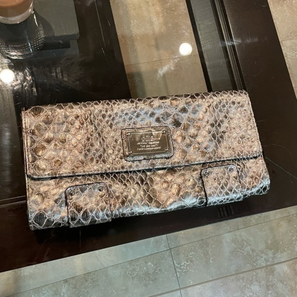 Elite Models Fashion Silver Crocodile Embossed Clutch